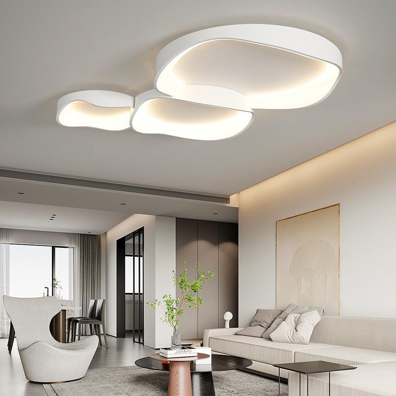 ضوء سقف LED مثبت بشكل مسطح مصنوع من الحديد والبلاستيك PVC مستدير غير منتظم بتصميم حديث وبسيط لغرفة النوم 