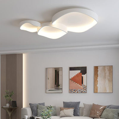 ضوء سقف LED مثبت بشكل مسطح مصنوع من الحديد والبلاستيك PVC مستدير غير منتظم بتصميم حديث وبسيط لغرفة النوم 