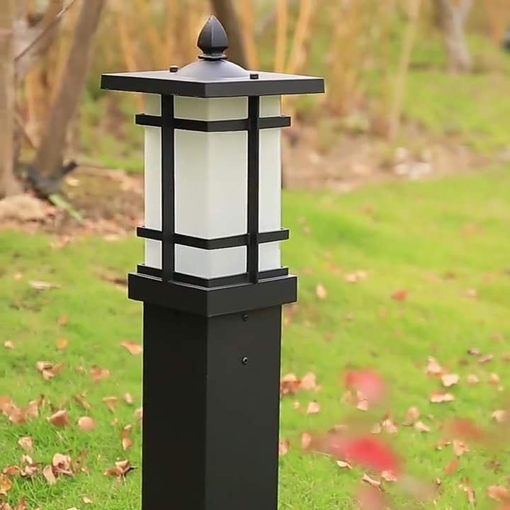 إضاءة خارجية للحدائق بتصميم حديث ومربع من الألومنيوم والزجاج مع ضوء واحد 