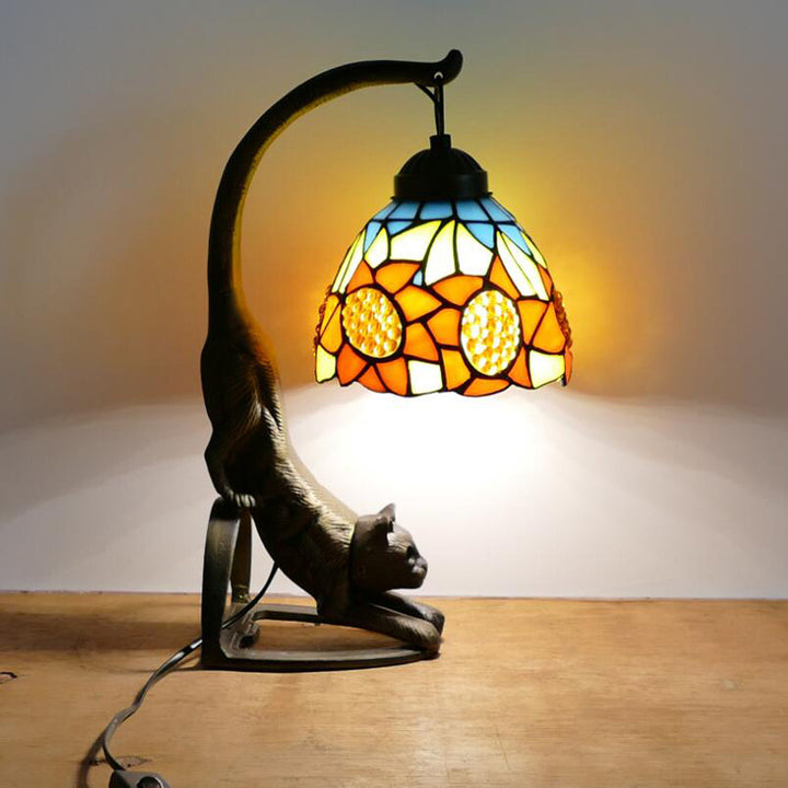 Lampe de Table Traditionnelle Tiffany en Verre Rond à Fleurs Courbées avec Fer à 1 Lumière pour Salon 