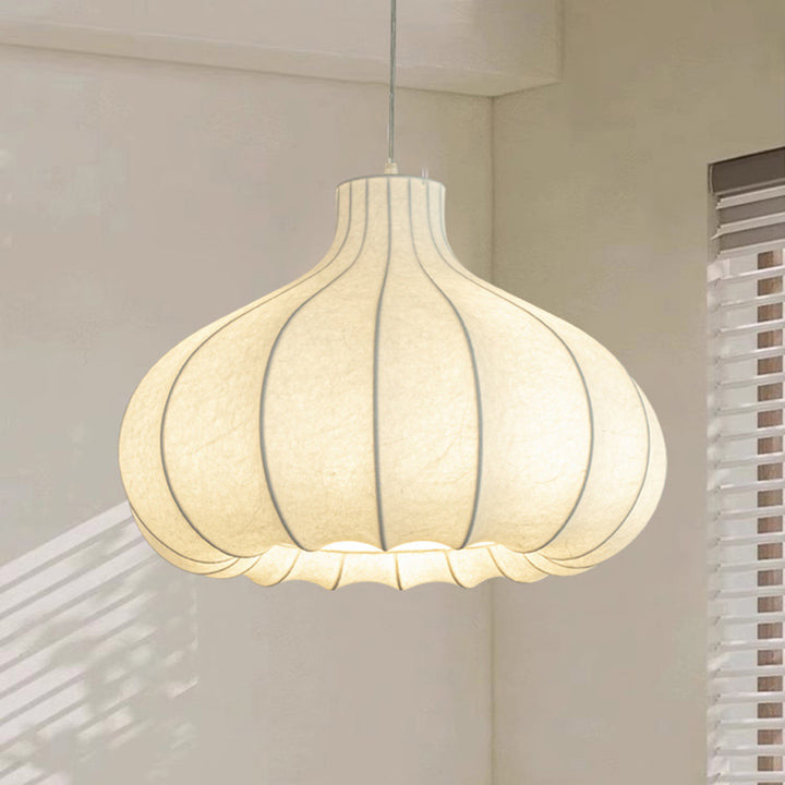 Suspension lumineuse 1 lumière en soie et fer avec abat-jour oignon traditionnel français pour salon 