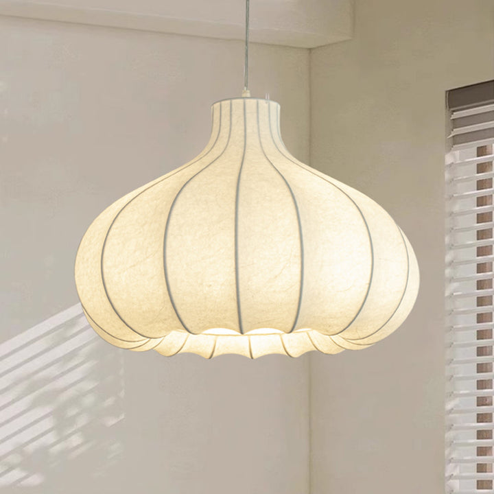 Suspension lumineuse 1 lumière en soie et fer avec abat-jour oignon traditionnel français pour salon 