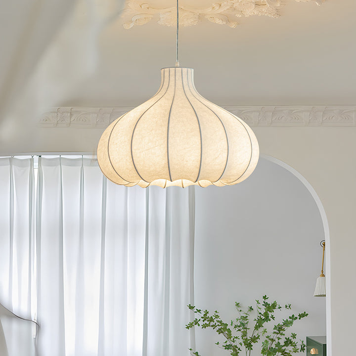 Suspension lumineuse 1 lumière en soie et fer avec abat-jour oignon traditionnel français pour salon 