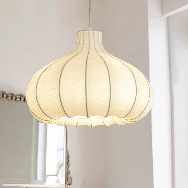Suspension lumineuse 1 lumière en soie et fer avec abat-jour oignon traditionnel français pour salon 