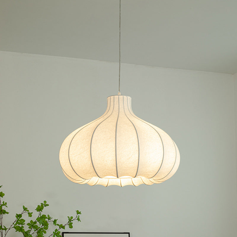 Suspension lumineuse 1 lumière en soie et fer avec abat-jour oignon traditionnel français pour salon 