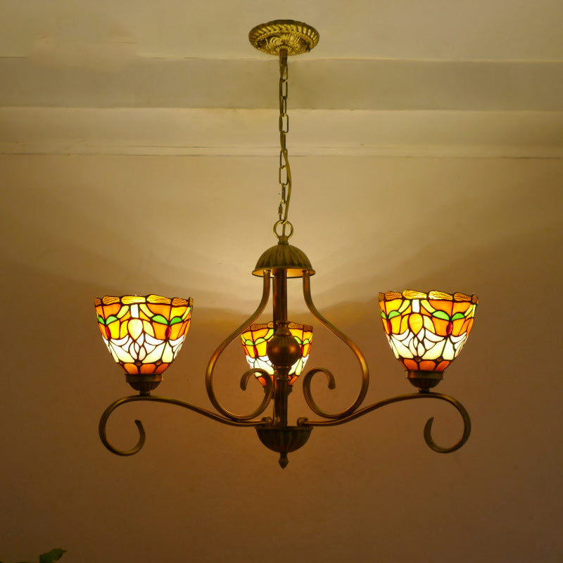 Lustres traditionnels Tiffany en verre à branches incurvées semi-circulaires en fer à 3 lumières pour salon 