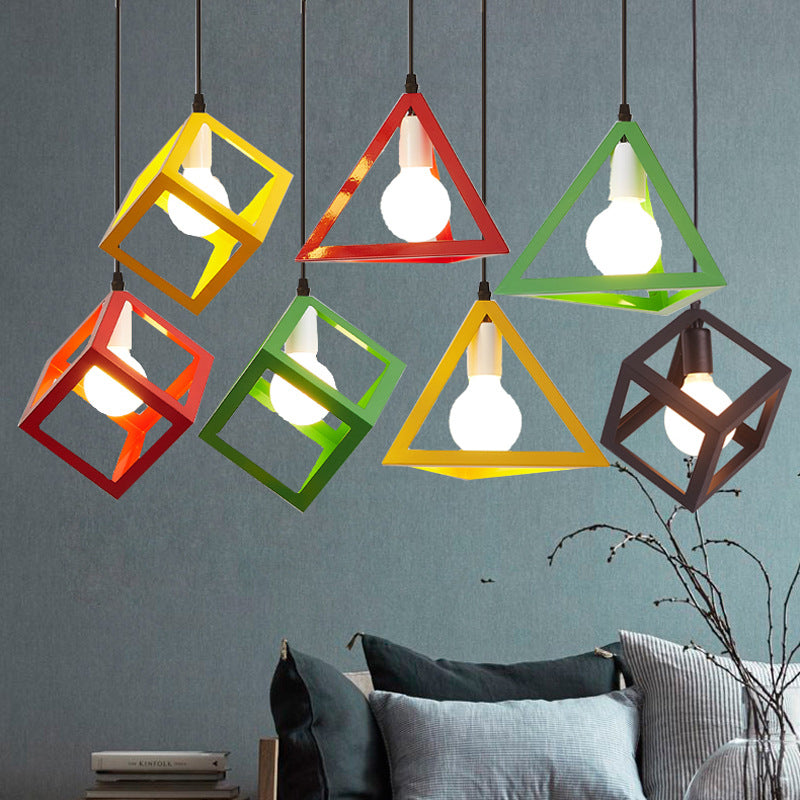 Zeitgenössische industrielle quadratische Dreieck Skelett Eisen 1-Licht Pendelleuchte für Wohnzimmer 