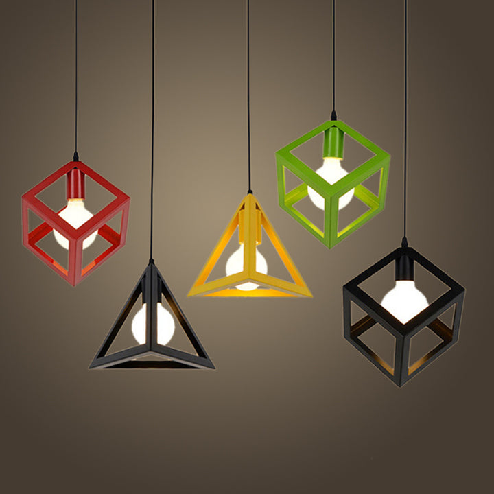 Suspension lumineuse à 1 lumière en fer squelette triangle carré industriel contemporain pour salon 