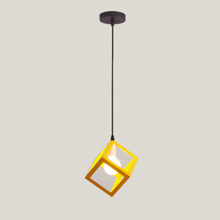 Suspension lumineuse à 1 lumière en fer squelette triangle carré industriel contemporain pour salon 