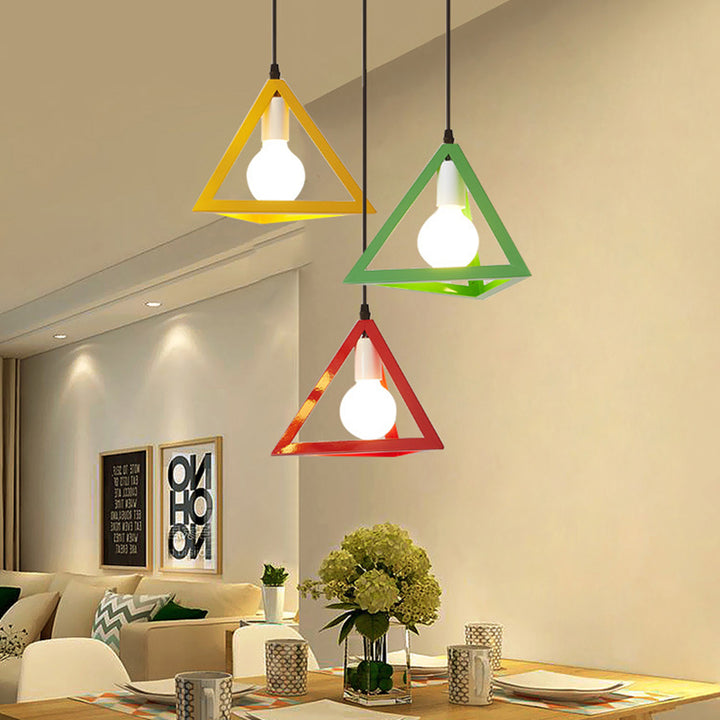 Suspension lumineuse à 1 lumière en fer squelette triangle carré industriel contemporain pour salon 