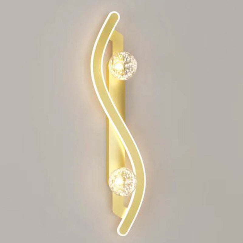 Applique murale LED en verre PC en fer incurvée longue ronde minimaliste moderne pour salon 