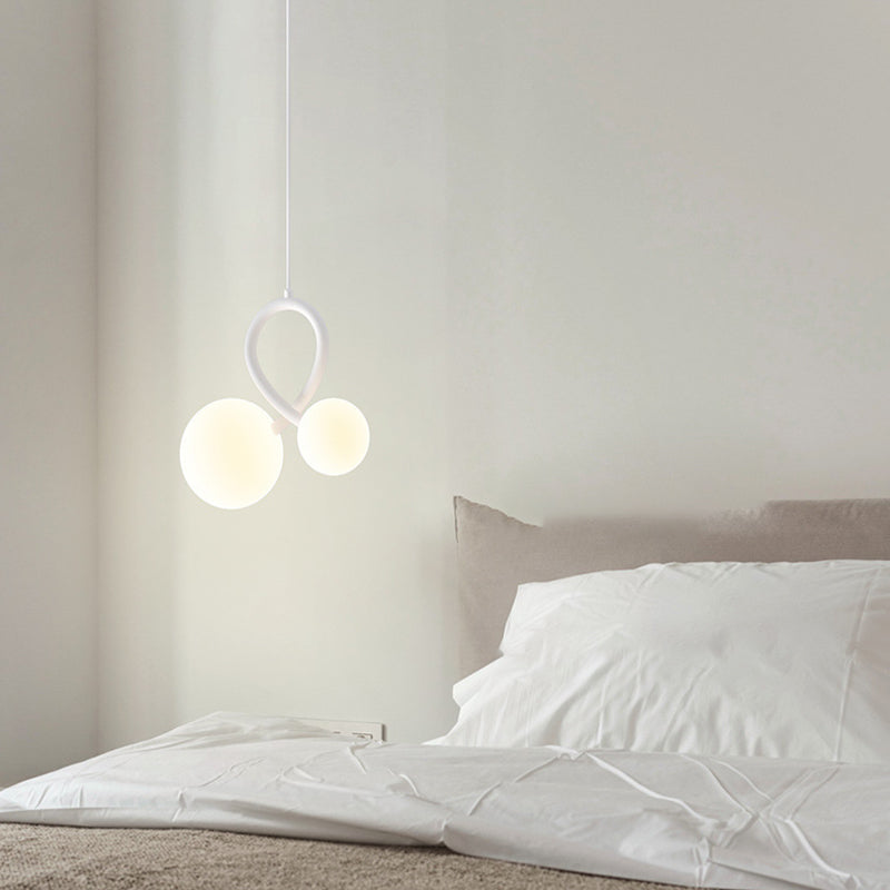 Lustres LED en résine et fer incurvés orbe minimaliste moderne pour salon 