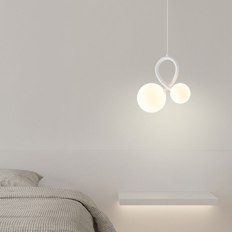 Lustres LED en résine et fer incurvés orbe minimaliste moderne pour salon 