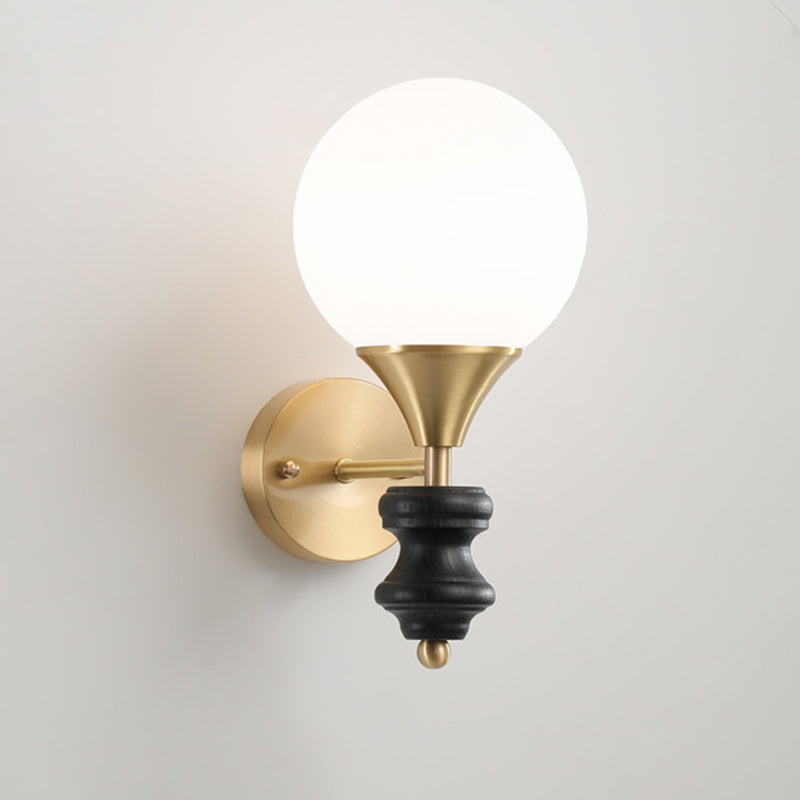 Traditionelle Vintage Orb Runde Glas Walnuss Messing 1/2 Licht Wandleuchte Lampe für Wohnzimmer 