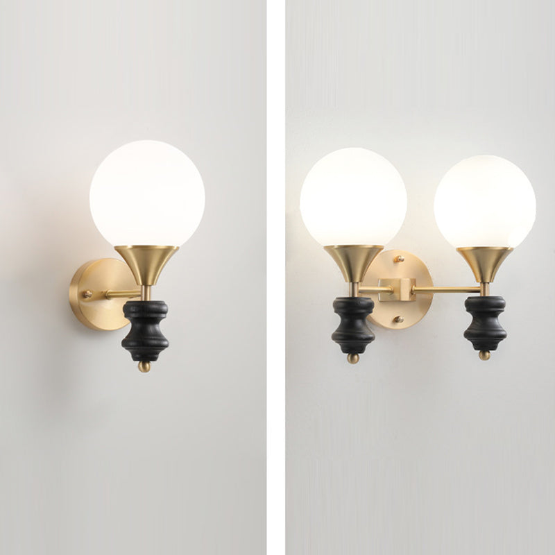 Traditionelle Vintage Orb Runde Glas Walnuss Messing 1/2 Licht Wandleuchte Lampe für Wohnzimmer 