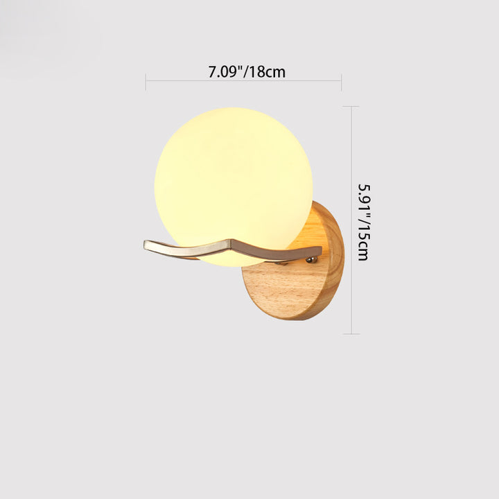 Zeitgenössische skandinavische Orb Runde Glas Holz Metall 1-Licht Wandleuchte Lampe für Wohnzimmer 