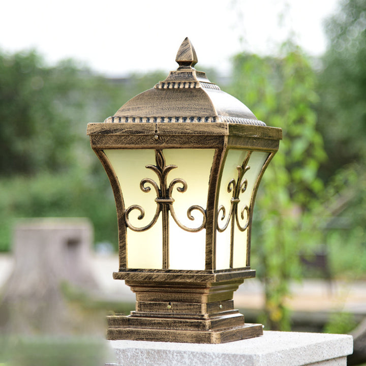 Colonne carrée scandinave contemporaine en verre et aluminium avec 1 lumière pour éclairage extérieur de jardin 
