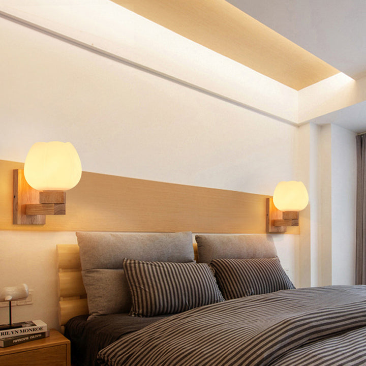 Zeitgenössische skandinavische runde Pod-Quadrat-Glas-Eisen-Holz-1-Licht-Wandleuchter-Lampe für Schlafzimmer 
