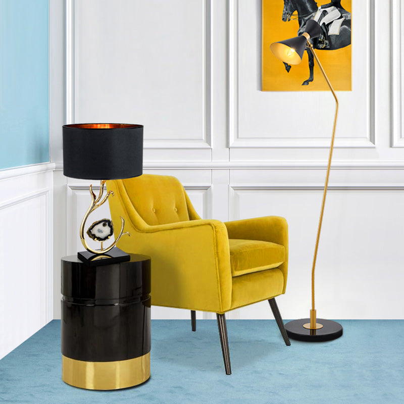 Contemporary Scandinavian Curved Round Silk Onyx Hardware 1-Light Table Lamp For Living Room