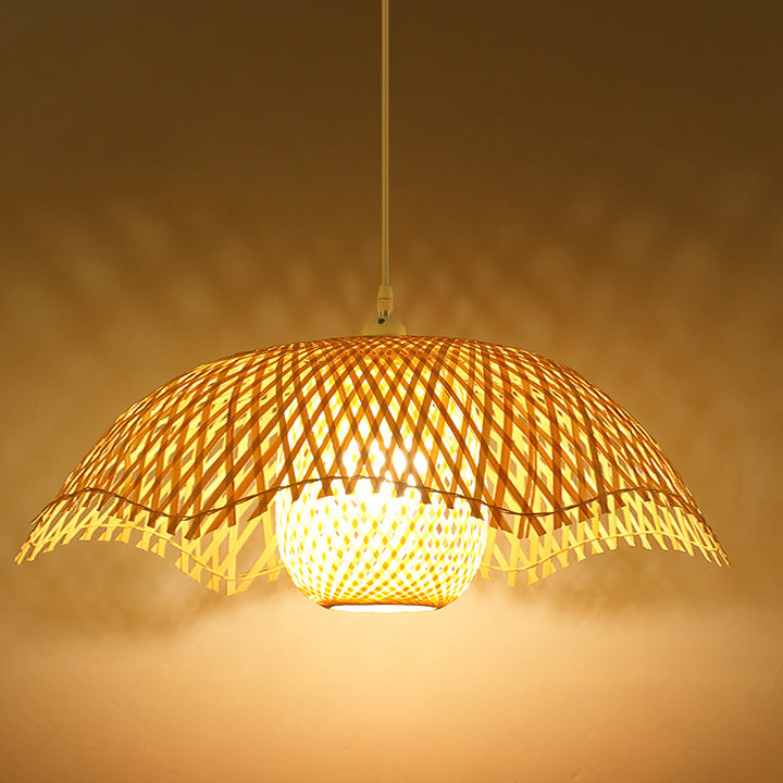 Chapeau traditionnel japonais en paille demi-rond en bambou avec une suspension à 1 lumière pour le salon 