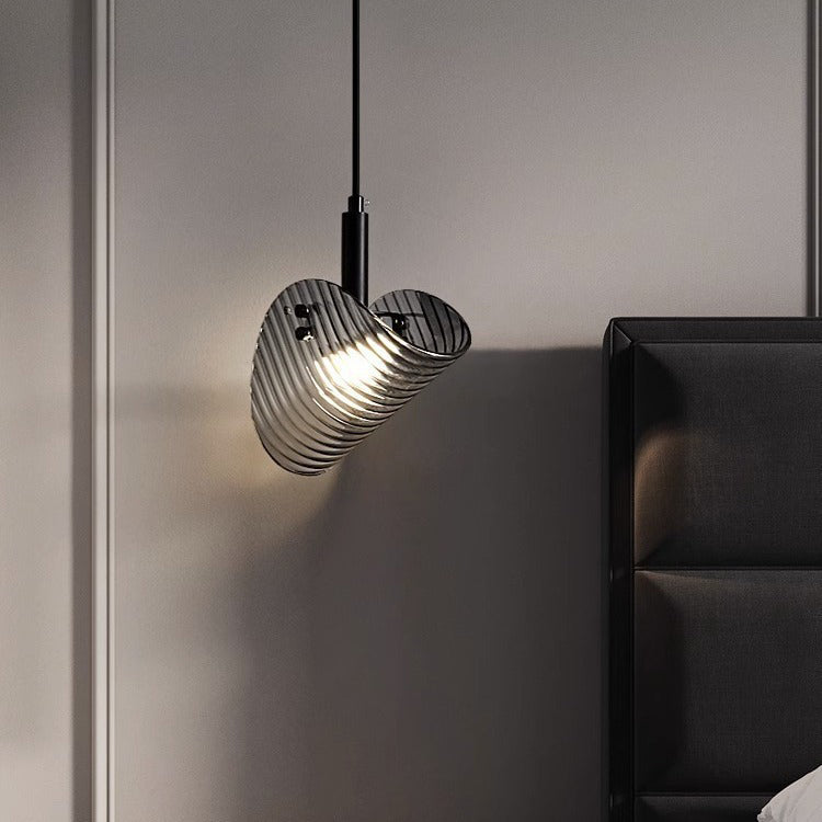 Zeitgenössische skandinavische gebogene Bogen-Glas-Hardware-LED-Pendelleuchte für das Schlafzimmer 