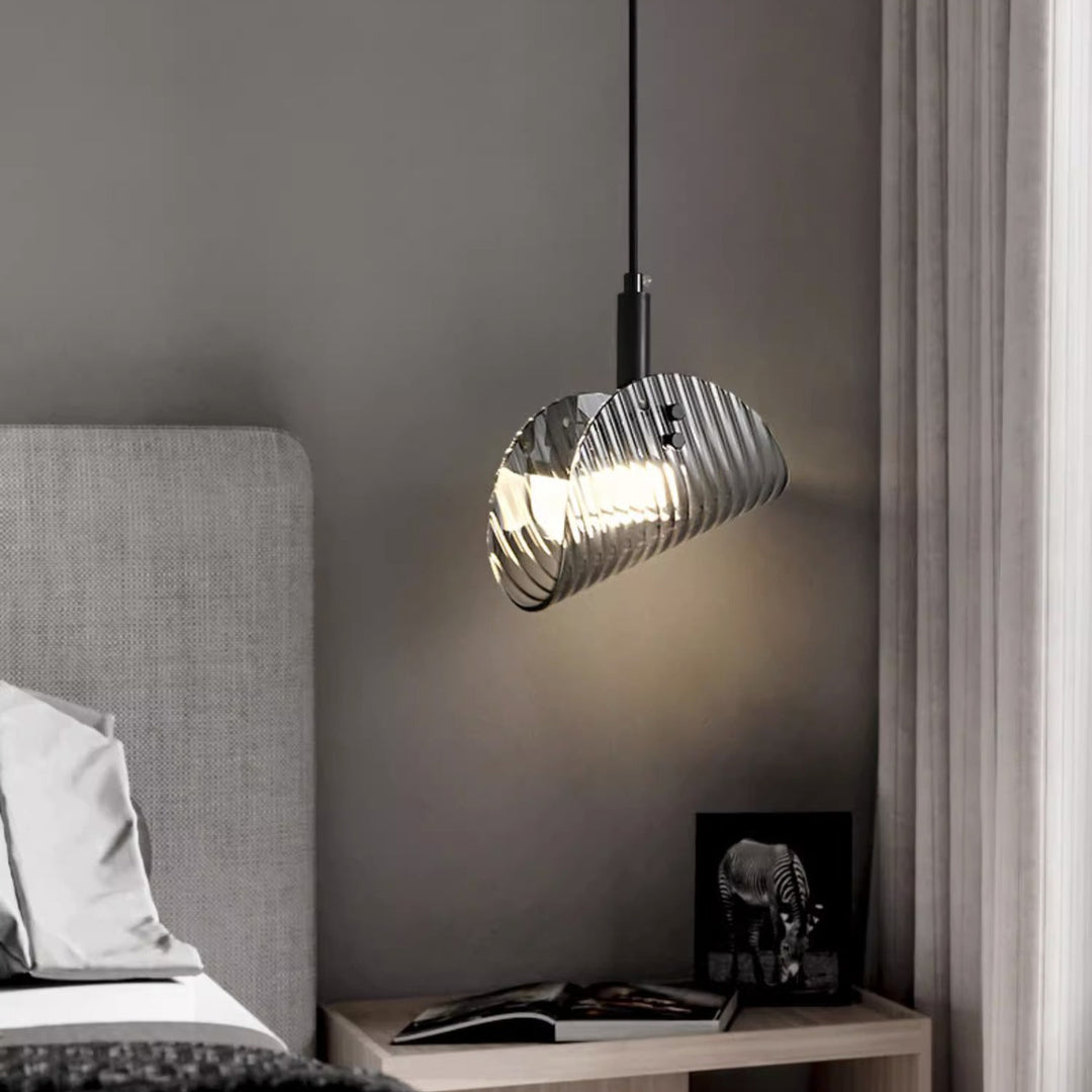 Zeitgenössische skandinavische gebogene Bogen-Glas-Hardware-LED-Pendelleuchte für das Schlafzimmer 