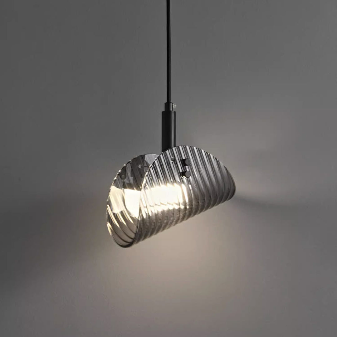 Zeitgenössische skandinavische gebogene Bogen-Glas-Hardware-LED-Pendelleuchte für das Schlafzimmer 