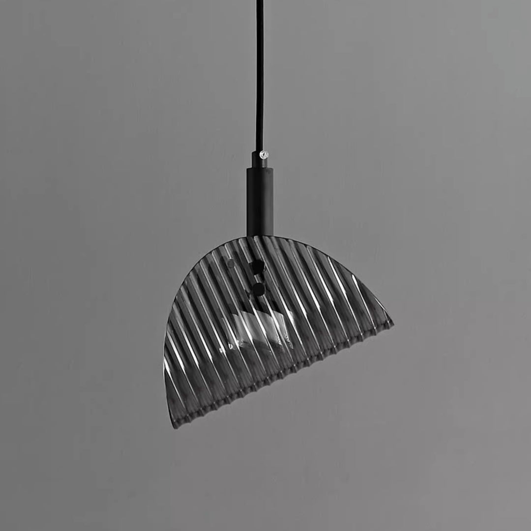 Zeitgenössische skandinavische gebogene Bogen-Glas-Hardware-LED-Pendelleuchte für das Schlafzimmer 
