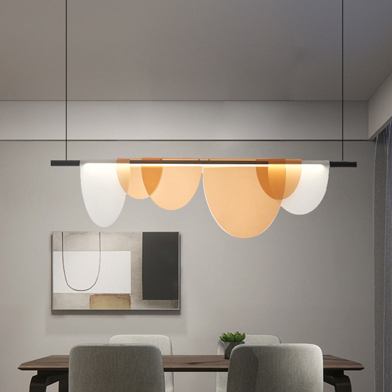Lustre LED en acrylique empilé en demi-cercle long scandinave contemporain pour salon 