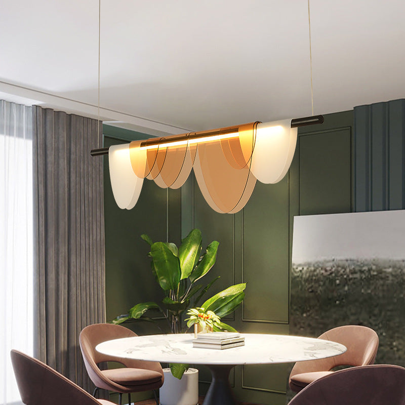 Lustre LED en acrylique empilé en demi-cercle long scandinave contemporain pour salon 