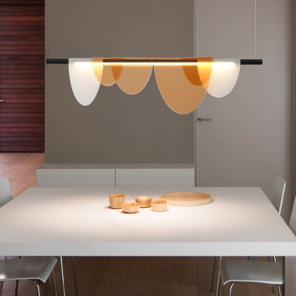 Lustre LED en acrylique empilé en demi-cercle long scandinave contemporain pour salon 