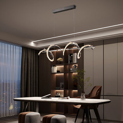 Lustre LED en acier inoxydable à cristaux longs et courbes modernes pour salon 