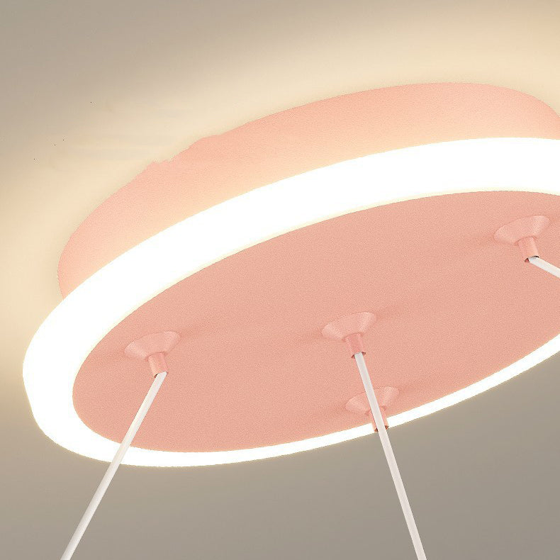 Art déco moderne pour enfants Astronaute Planète Lustre rond en acrylique et fer à LED pour salon 