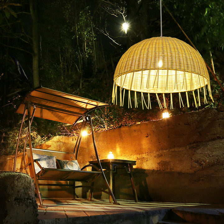 Traditionelle japanische Halbkreiszweig-Erdbeereisen 1-Licht Pendelleuchte für Wohnzimmer 