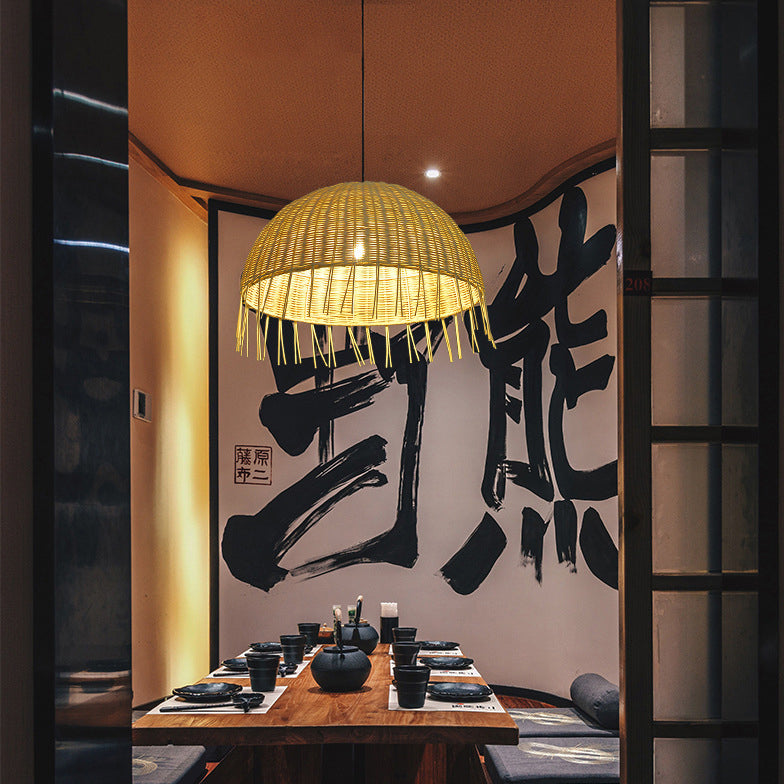 Traditionelle japanische Halbkreiszweig-Erdbeereisen 1-Licht Pendelleuchte für Wohnzimmer 