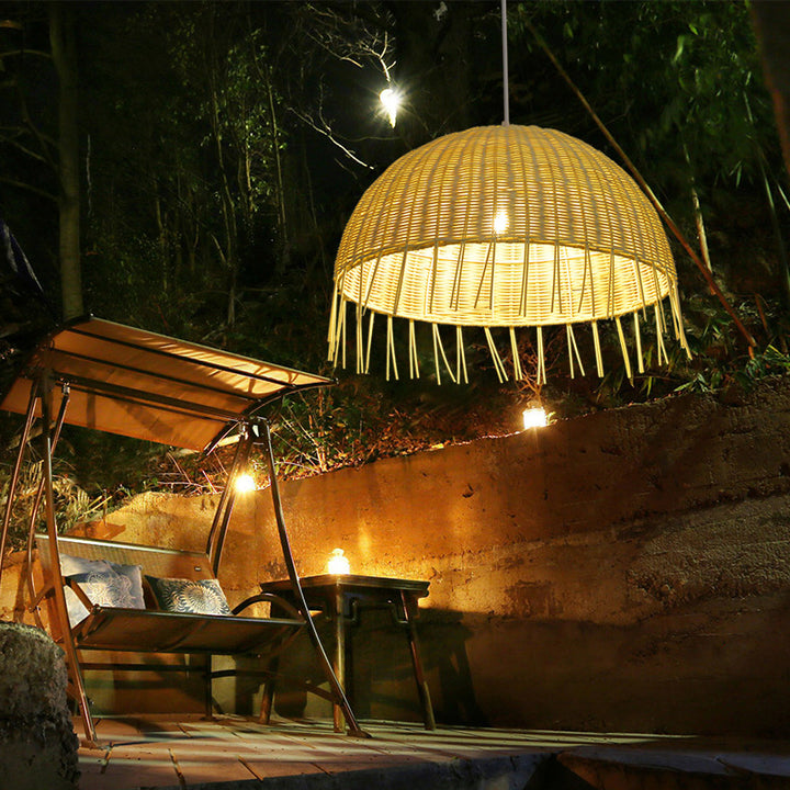 Traditionelle japanische Halbkreiszweig-Erdbeereisen 1-Licht Pendelleuchte für Wohnzimmer 