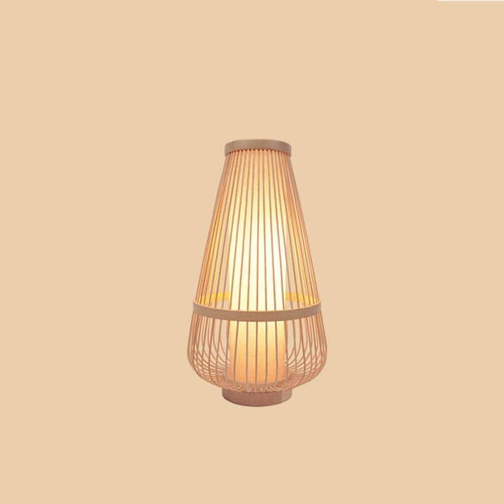 Lampe de table traditionnelle japonaise à une lumière avec petit abat-jour rond en bambou ajouré pour chambre à coucher 