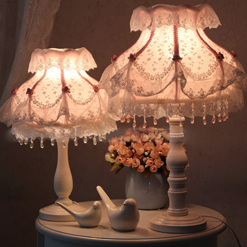 Modern Art Deco Pendant Round Lace Fabric Resin 1-Light Table Lamp For Bedroom