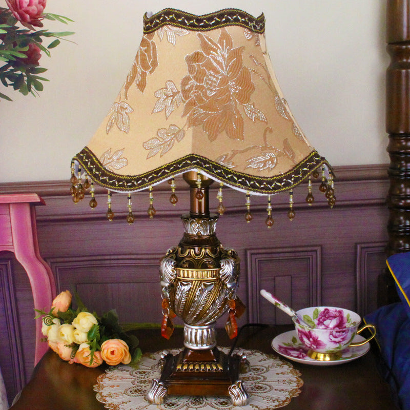 Lampe de table 1 lumière traditionnelle vintage pendentif cône rond carré en tissu résine pour salon 