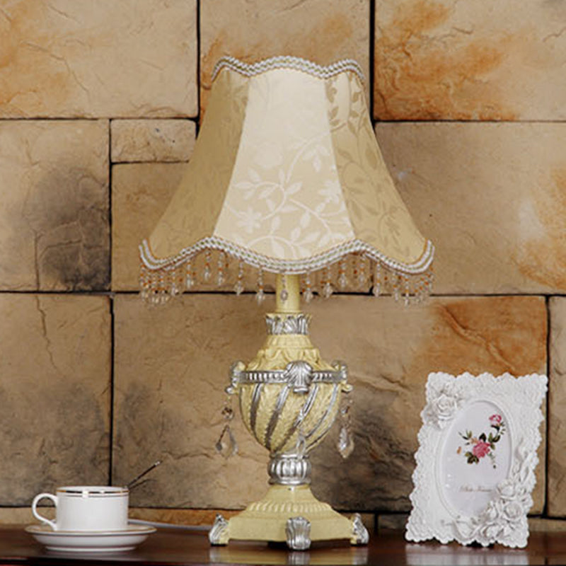 Lampe de table 1 lumière traditionnelle vintage pendentif cône rond carré en tissu résine pour salon 