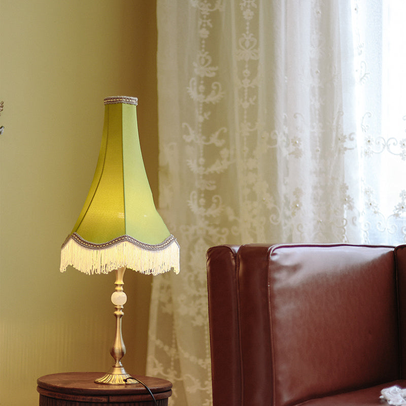 Lampe de Table Moderne en Laiton avec Tissu Conique Rond à Glands et Jade à 1 Lumière pour Salon 