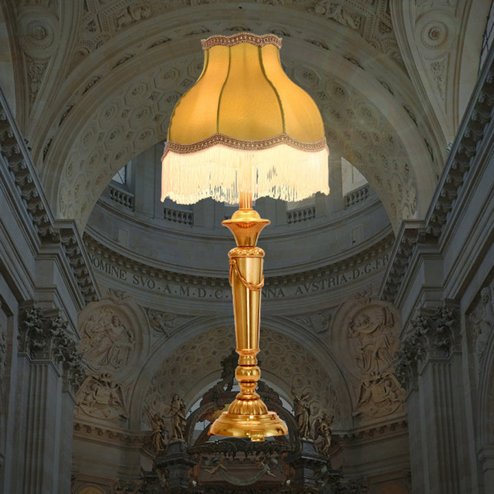 Traditionelle französische Fransenrunde Zylinderstoff Messing 1-Licht Tischlampe für Wohnzimmer 
