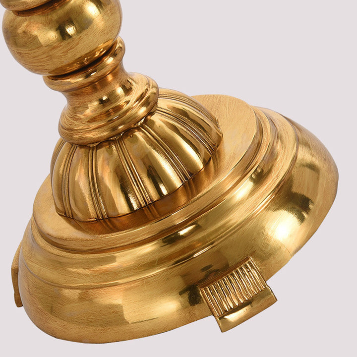 Traditionelle französische Fransenrunde Zylinderstoff Messing 1-Licht Tischlampe für Wohnzimmer 