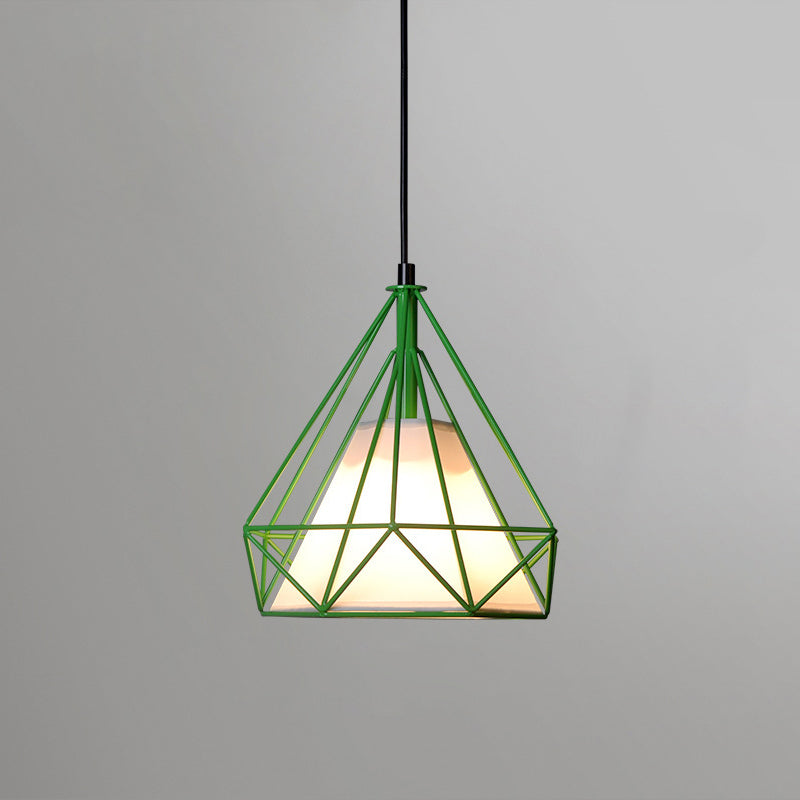Zeitgenössische industrielle dreieckige Kegel-prismatische Stoffeisen 1-Licht Pendelleuchte für das Wohnzimmer 
