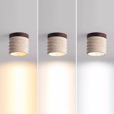 Plafonnier à une lumière en noyer travertin jaune à colonnes rondes japonaises traditionnelles pour salon 