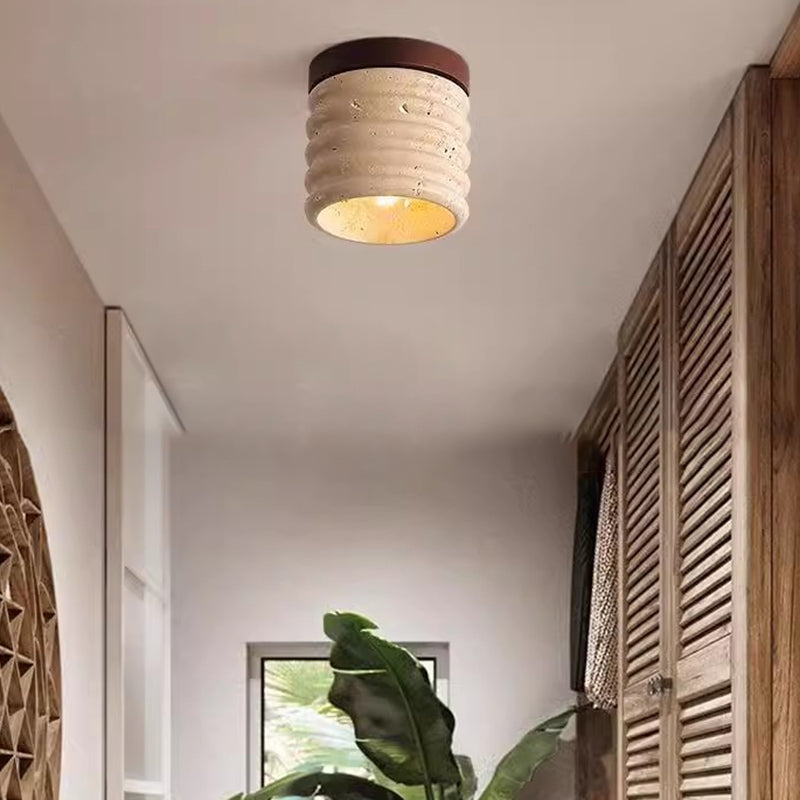 Plafonnier à une lumière en noyer travertin jaune à colonnes rondes japonaises traditionnelles pour salon 