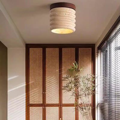 Plafonnier à une lumière en noyer travertin jaune à colonnes rondes japonaises traditionnelles pour salon 