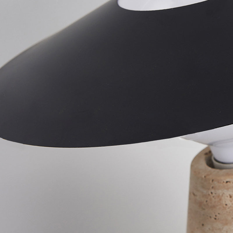 Lampe de table contemporaine scandinave en forme de cône rond orb en pierre de fer noir à 1 lumière pour salon 