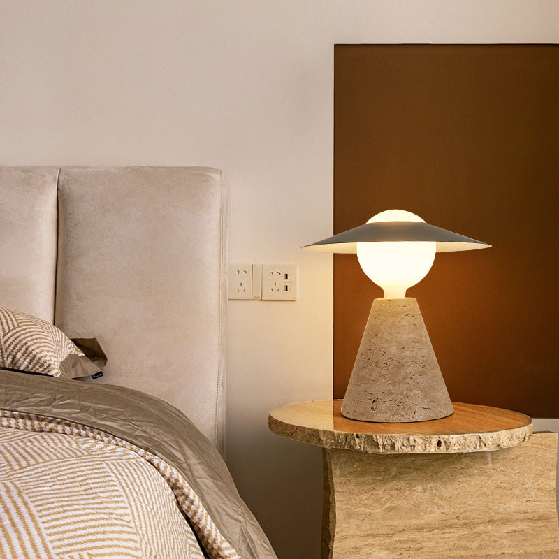 Lampe de table contemporaine scandinave en forme de cône rond orb en pierre de fer noir à 1 lumière pour salon 