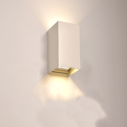Lampe murale LED en aluminium rectangulaire de simplicité moderne pour salon 